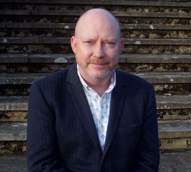 Headshot of Simon Barraclough