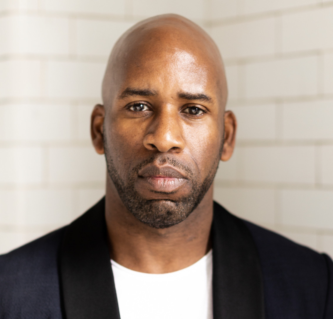 Headshot of DJ Spoony