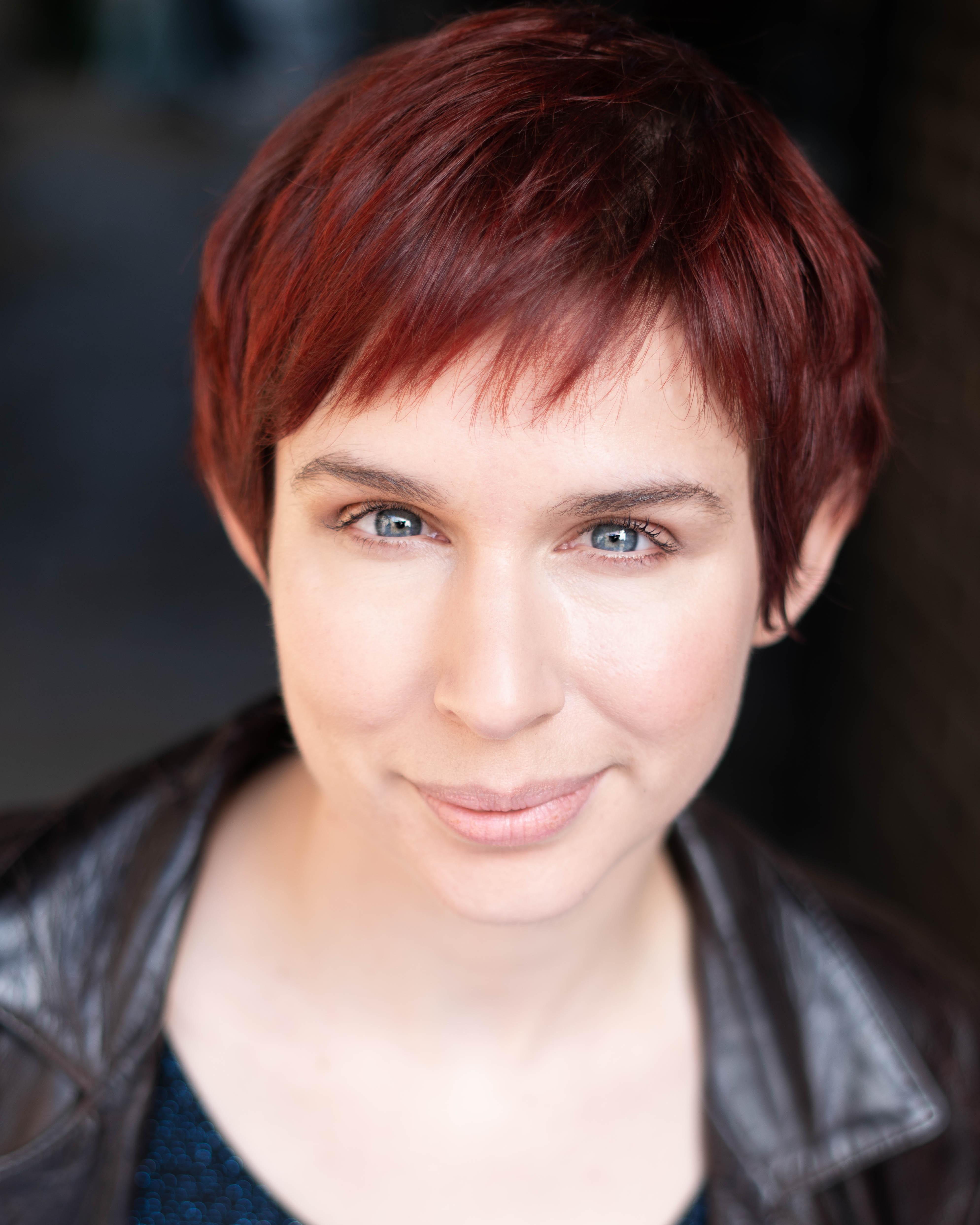 Headshot of Kirsten Irving