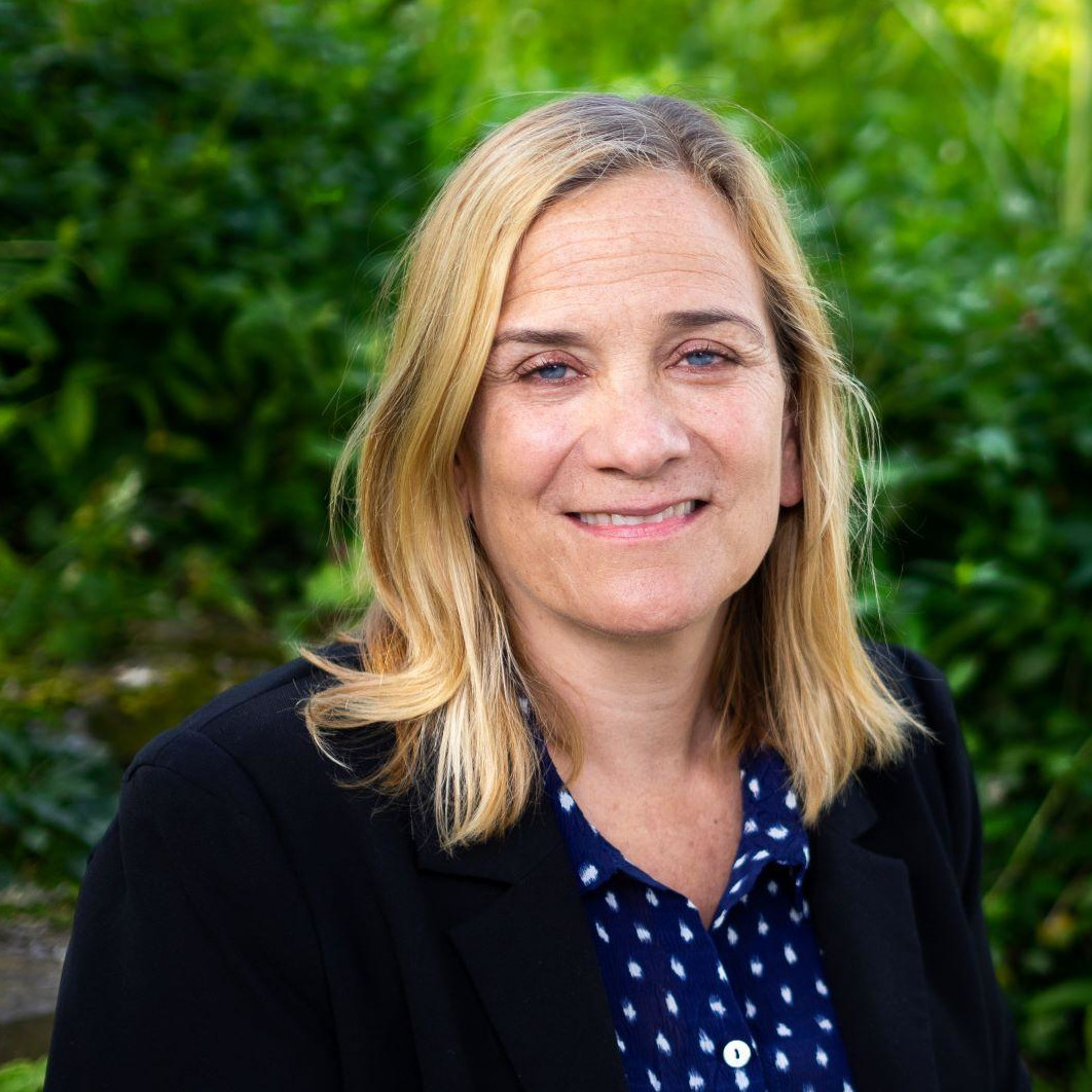 Headshot of Tracy Chevalier